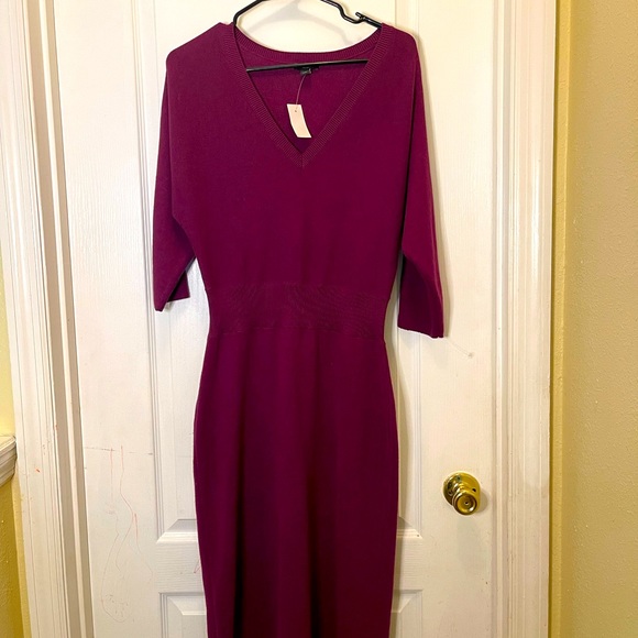 Ann Taylor Factory - Picture 1 of 3